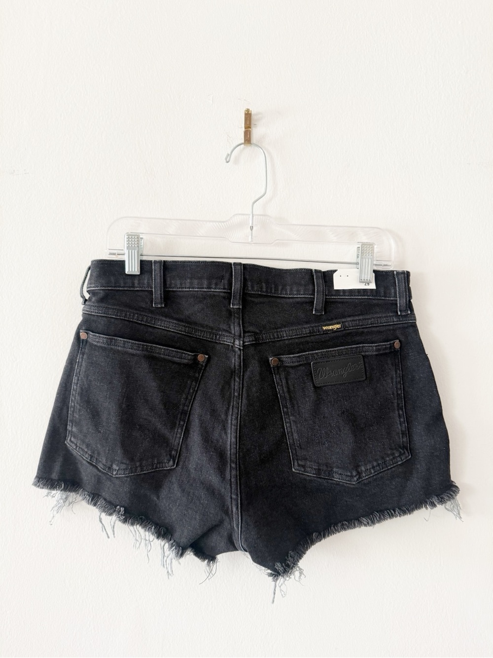 NEW Wrangler Black Denim Jean Cutoff Festival Shorts Night Fever Size 29 - Picture 3 of 4